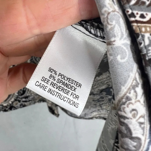 Studio Works Geometric Paisley Button Front Long Sleeve Blouse Size MD‎ - Picture 9 of 10